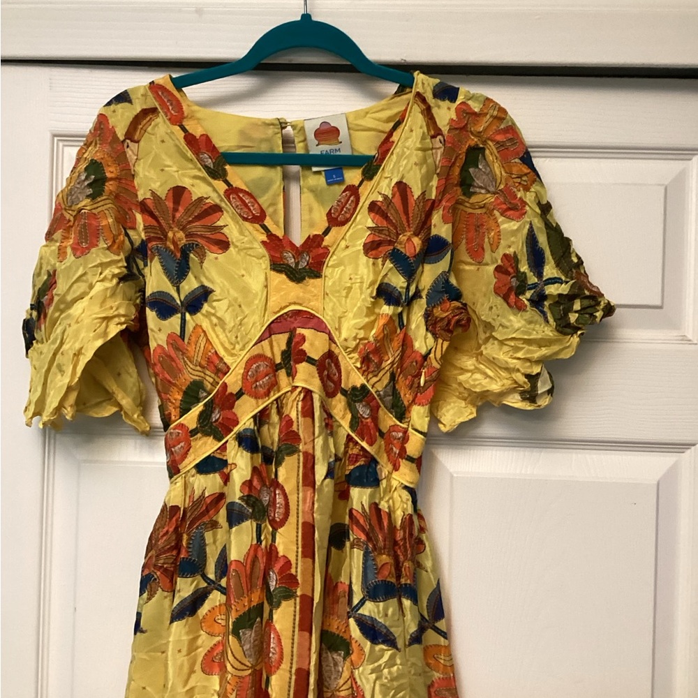 Farm Rio Printed V-Neck Ruffle-Hem Dress-2 - Picture 6 of 12